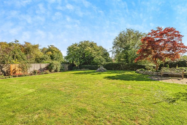 Lynwood, Lascot Hill, WEDMORE photo 2