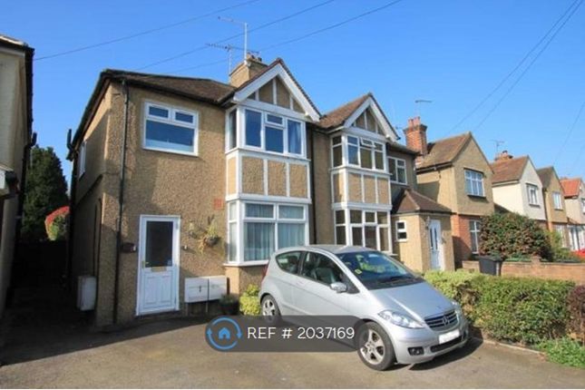 Flat to rent in Third Avenue, Watford