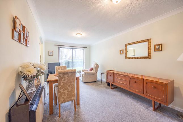 5 Kingswell, 65, Imperial Avenue, Westcliff-On-Sea photo 2