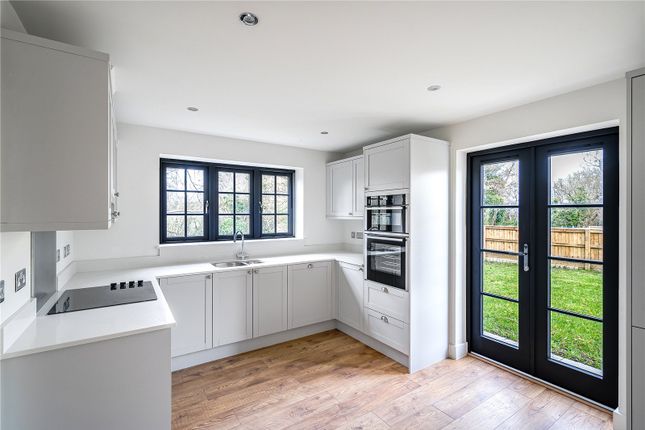 14, King Alfreds Drive, Somerset photo 2
