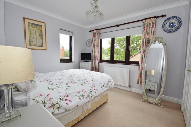 Detached house for sale in Robert Sparrow Gardens, Crowmarsh Gifford, Wallingford