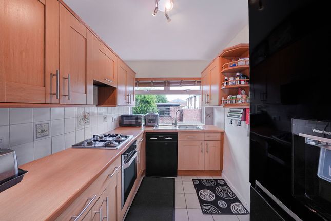 287 Prince Avenue, Westcliff-On-Sea photo 4