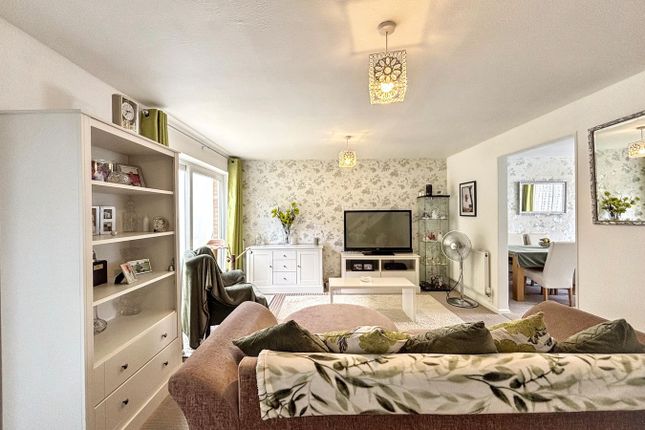 15, Carfax Close, Bexhill-on-Sea photo 4