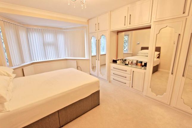 Thumbnail Property to rent in Waterfall Road, London