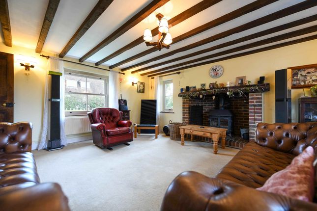 1 Kingsland Cottage, Kingsland Lane, Egerton photo 4