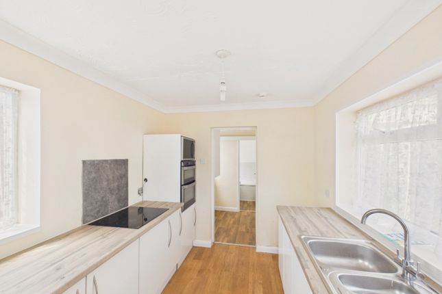 7, Owthorne Walk, Withernsea photo 3