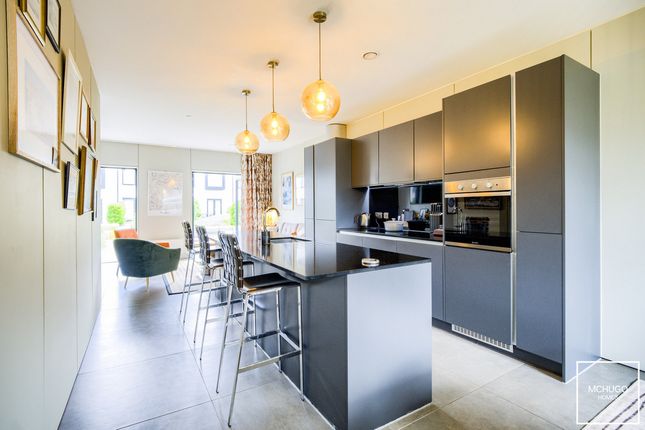 Town house for sale in South Loop Park, Edgbaston