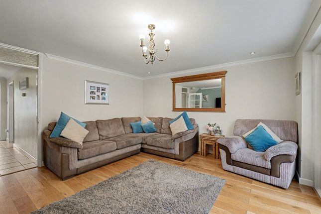 95 Aintree Road, Walderslade photo 4