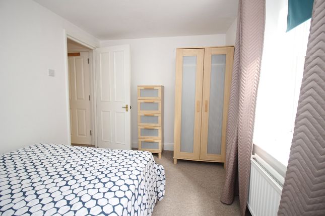 Flat to rent in Charles Street, Bath