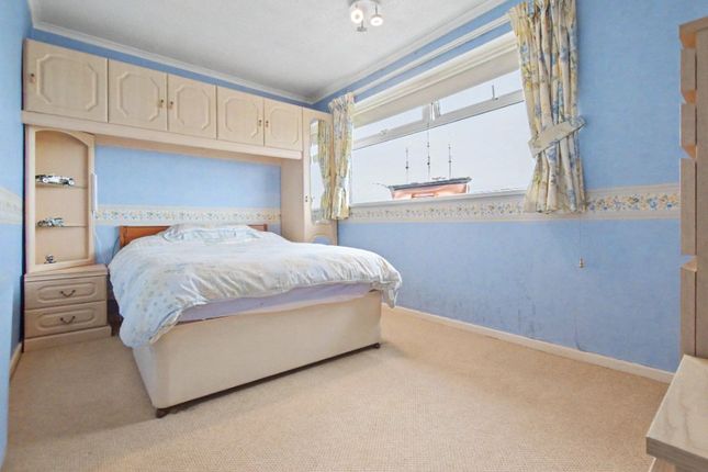 54, Green Hill Road, West Yorkshire photo 4