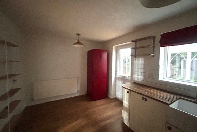 6, Ellwood Crescent, Wollaton Nottingham photo 5