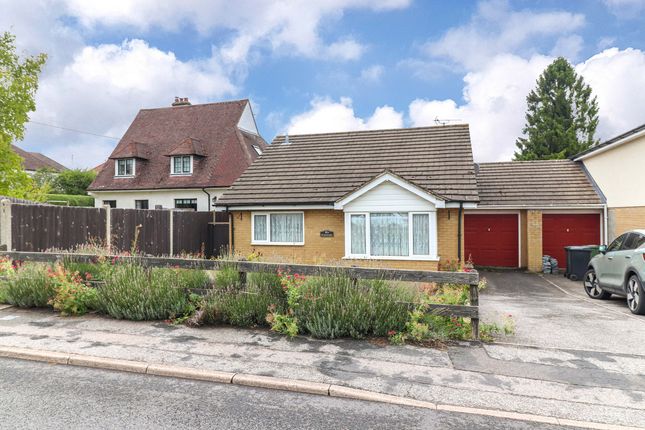 2-bed house on Windward, Manor Road, Tring, £400,000