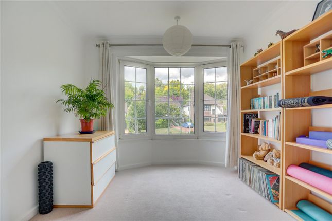 Detached house to rent in Woodland Drive, Hove, East Sussex