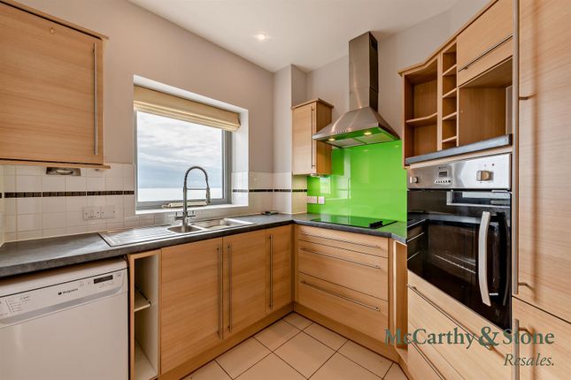 39 Eversley Court, Dane Road, Seaford photo 3