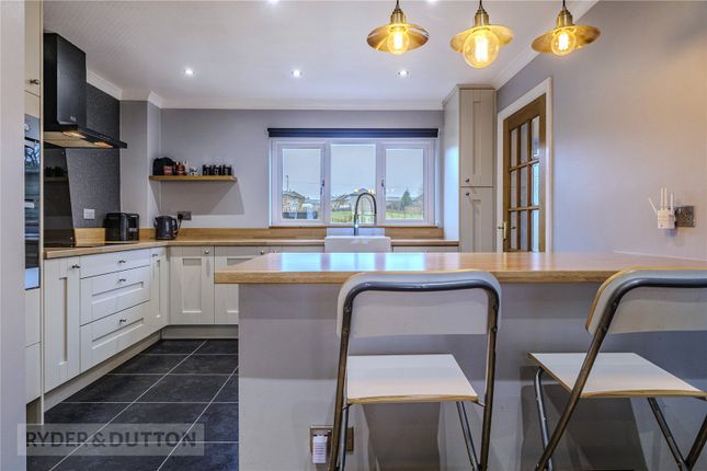 20, Ladybower Avenue, Huddersfield photo 4