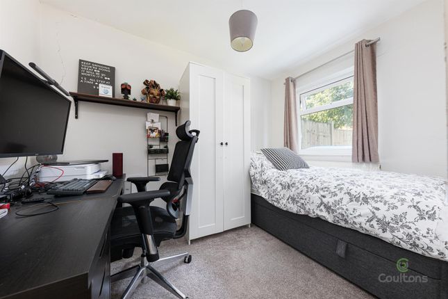 Town house for sale in Nation Way, North Chingford