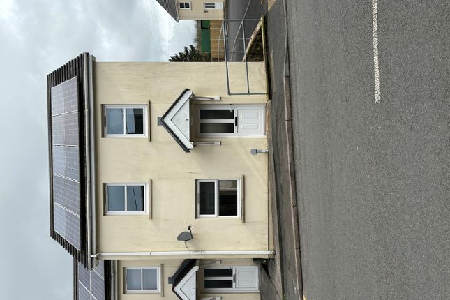 Thumbnail Semi-detached house to rent in Clos Y Delfryn, Tumble, Llanelli