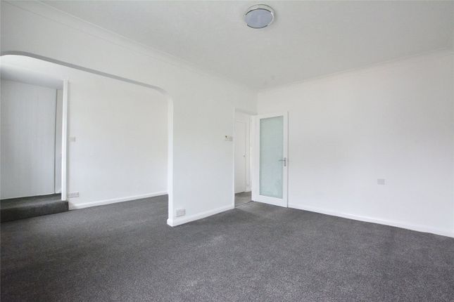 Maisonette to rent in Highpoint, New Eltham, London