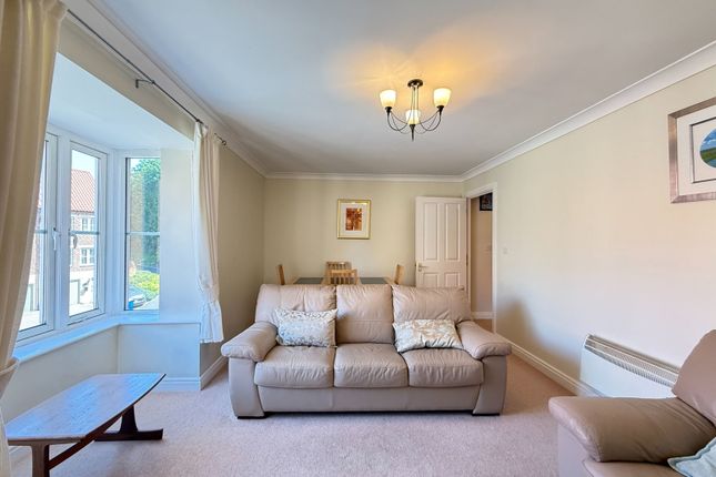 18, March Court, Whitby photo 3