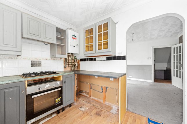 Flat for sale in Avondale Road, South Croydon