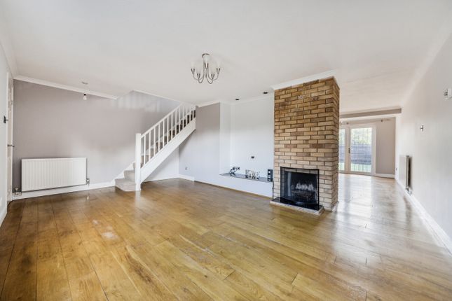 7, Blomfield Dale, Berkshire photo 4