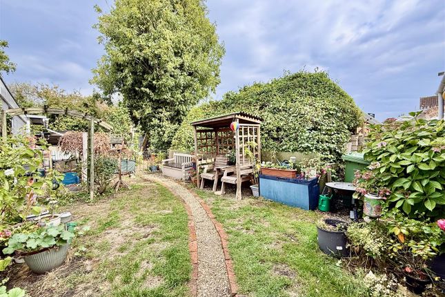 37, Ermin Street, Swindon photo 3