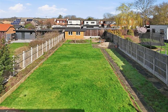 76, Station Road, Brentwood photo 2