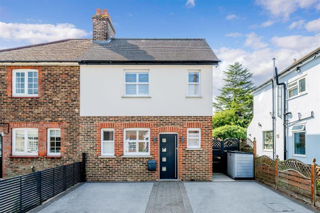 28, Ferndale Road, Banstead photo 2