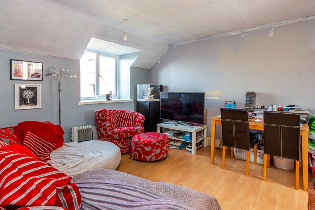 Flat 3, Cranleigh House, Rushden photo 2