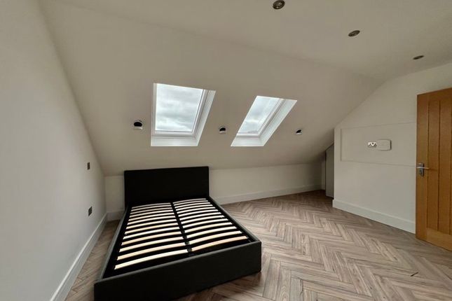 Thumbnail Flat to rent in North Drive, Hounslow