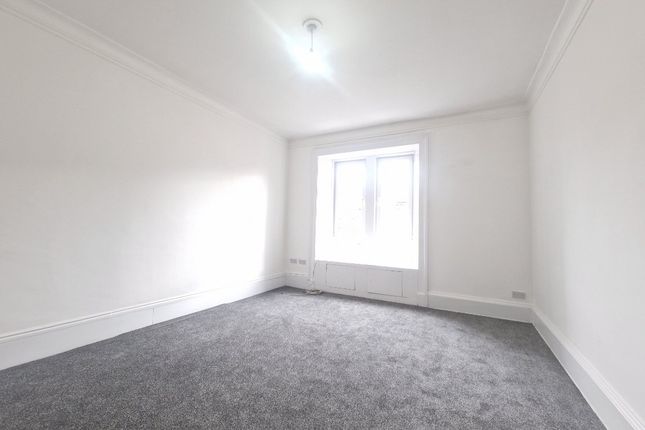 Flat to rent in Annette Street, Crosshill, Glasgow