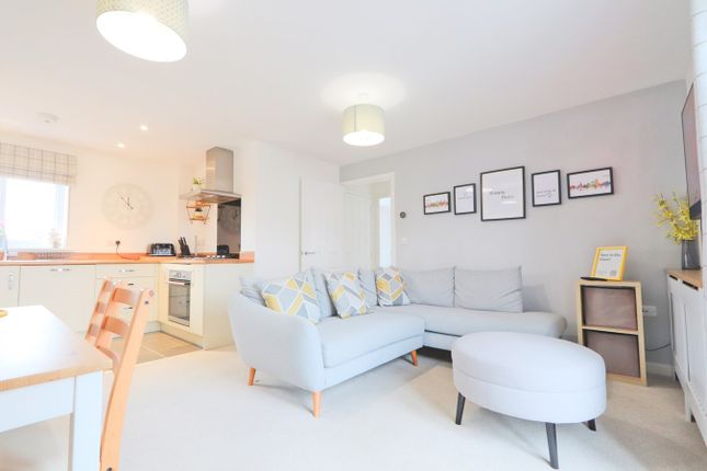 Flat to rent in Broad Leaze, Patchway, Bristol