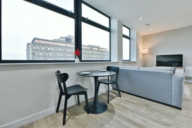Apartment 610, Paragon, Seymour Grove, Manchester photo 4