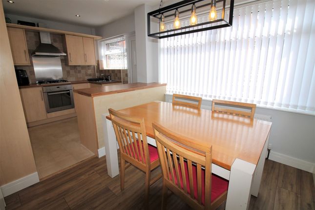 7 Roslin Gardens, Bolton photo 4