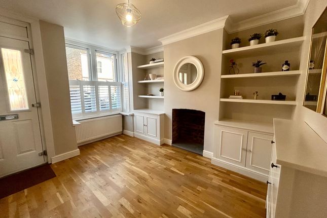 16, York Road, WATFORD photo 3