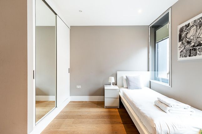 Flat 8, UKES, Fulham High Street, Nightingale House, London photo 5