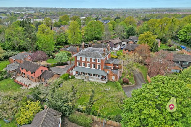 Thumbnail Flat for sale in Wick Hill House, Kenilworth Avenue, Bracknell