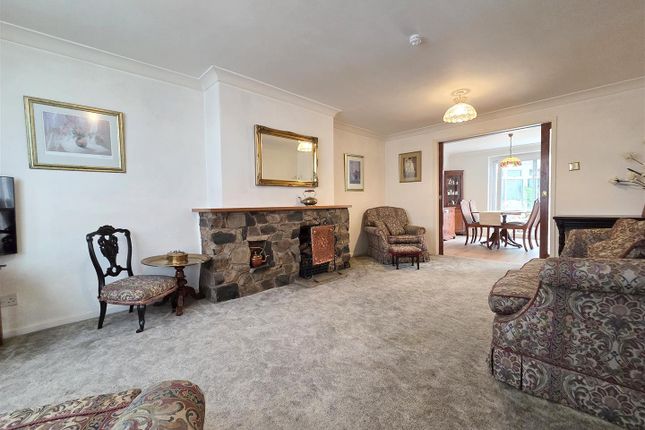 35, The Grove, Stourport-On-Severn photo 4