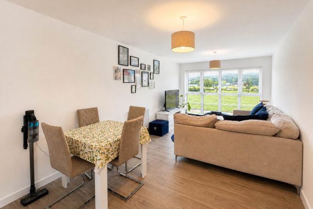 28, Airoh End, Weston-super-Mare photo 4