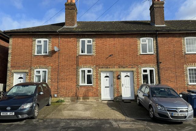 Thumbnail Terraced house for sale in Kings Road, Farncombe, Godalming