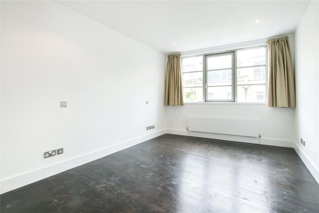 Detached house to rent in Sidney Grove, London