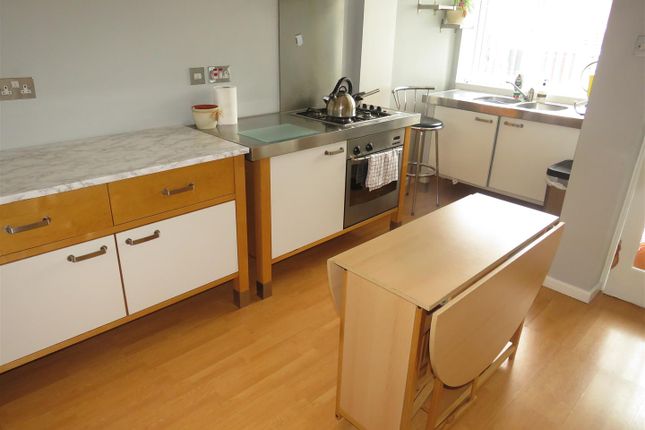 34, Westacre Gardens, Birmingham photo 2