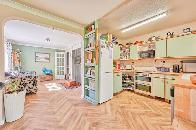 4, Bartholomew Close, Saffron Walden photo 3