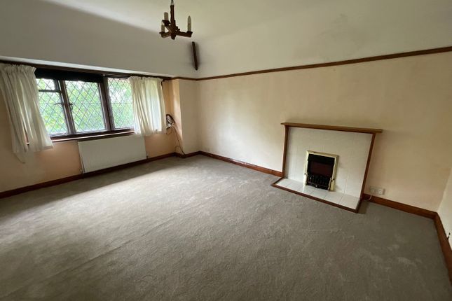 3 The Thatched House, Pinewoods, Bexhill-on-Sea photo 2