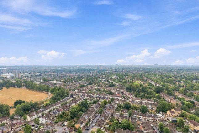 58, Halstead Road, Enfield photo 3