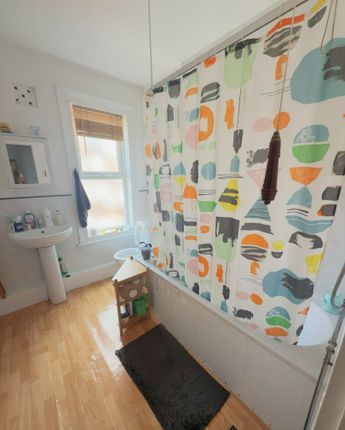18, Conway Place, Leeds photo 3