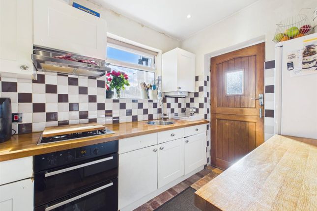 2, Berkeley Close, Ruislip photo 3
