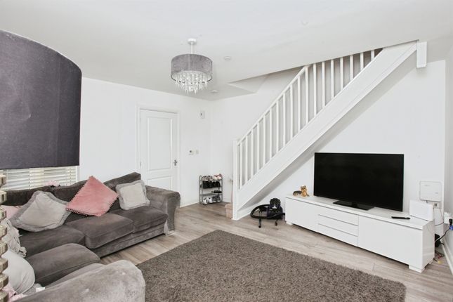 16, Stone Field Road, Caerphilly photo 4