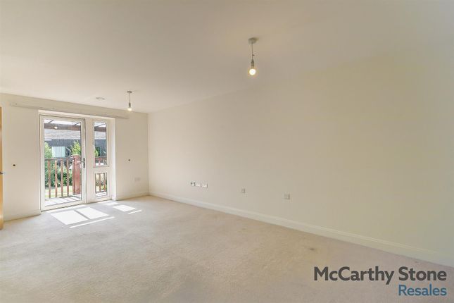 16 Jackson Place, Fields Park Drive, Alcester photo 4
