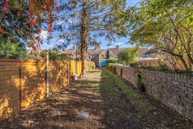 Chalkwell Road, Kent photo 4